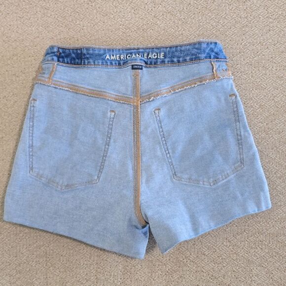 American Eagle Mom Short Cuffed Hem Shorts - Size 2 - Picture 12 of 13